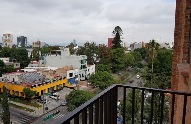 Luxury 3 Bedroom Condo in Vibrant Colonia Americana