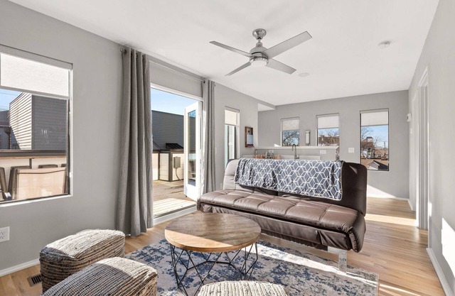 MD ~ Luxury Townhome w/Private Rooftop ~ Walkable ~ Five Points ~ 5 Min to Broadway and Downtown