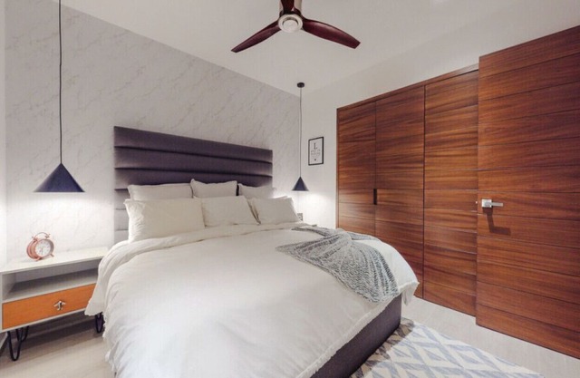 NEW Luxury Condo in Romantic Zone