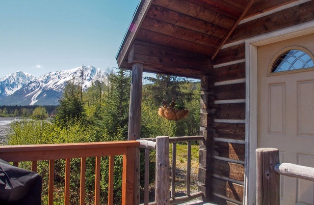 Nightly Rental Cabin in Seward, AK