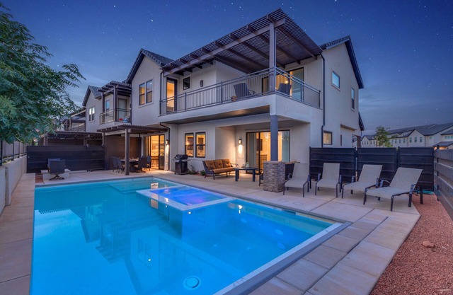 Oasis at Ocotillo 48 | Private Pool and Spa! Ping Pong table, Nintendo Switch & Resort pool!