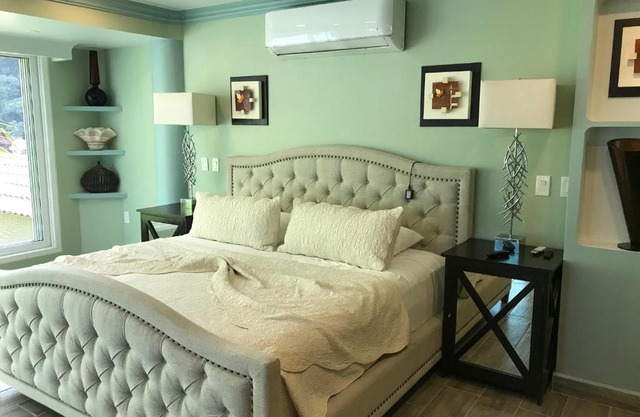 Ocean Frontage Two Bedroom Family compound with Full Kitchen