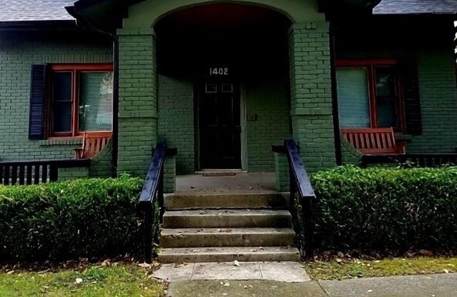 On Music Row, A Mile from Downtown, Close to Belmont and Vanderbilt and Everything Else!