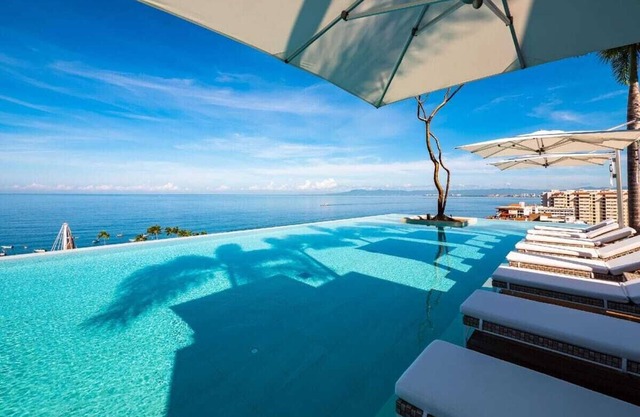 PIER 57 - 710 | 2BR Amazing & Luxurious Penthouse