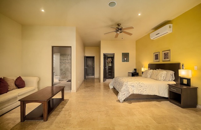 POOL SIDE STUDIO SUITE ONE AT CASA DE SUENOS