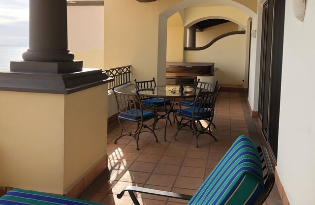 Pueblo Bonito Sunset Beach Beautiful 2 bedroom/2 bath, top floor