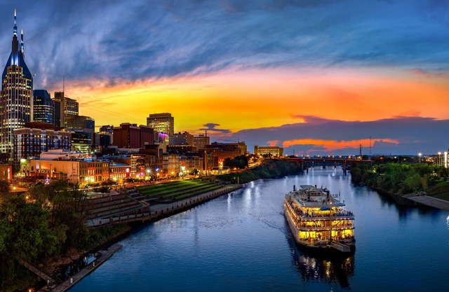 Record Retreat | Great Downtown Access!
