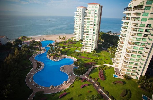 Shangri La Penthouses by Cheap Getaway
