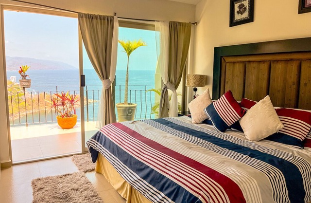 VILLAS ALTAS MISMALOYA PHA4 DREAM VIEW TO MISMALOYA BAY AND BEACH