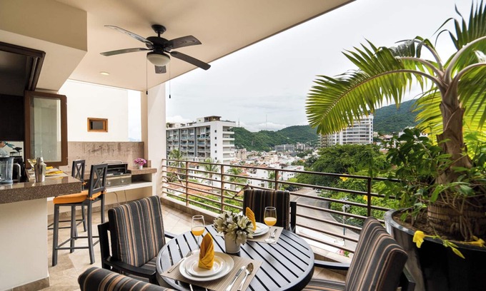 Romantic Zone Condo | 1 bed 1 bath Mountain View Suite · R306
