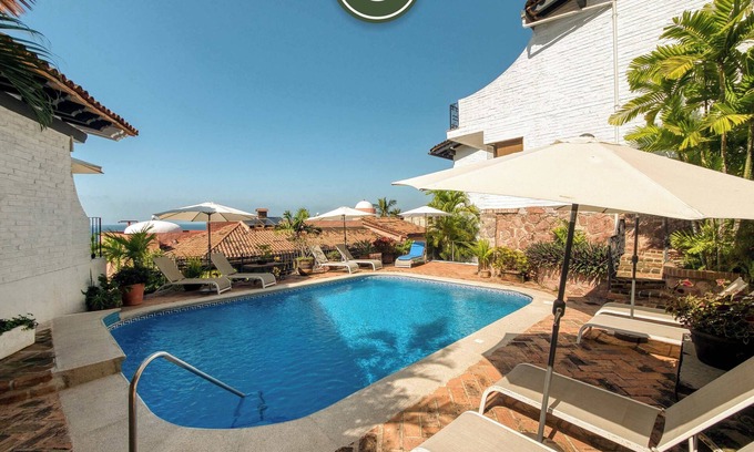 Conchas Chinas Apartment | 1 BR Mountain Retreat - 5 min to Beach - Pool