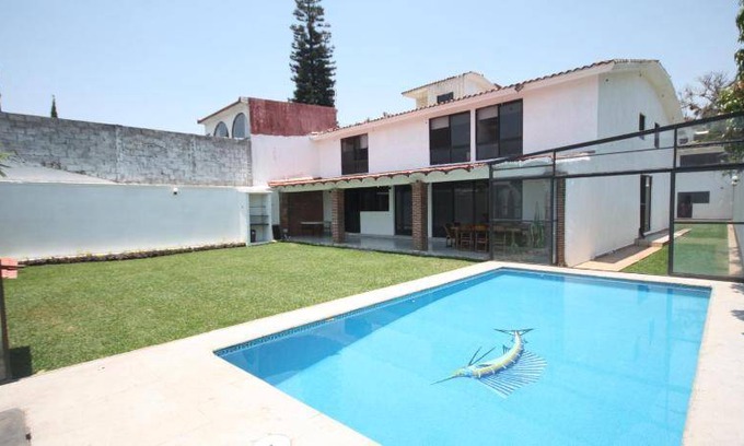 Cuernavaca Apartment | 1000 m² Apartment ∙ 8 bedrooms ∙ 26 guests