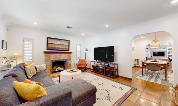 Campus Vista House | 148 m² House ∙ 3 bedrooms ∙ 8 guests