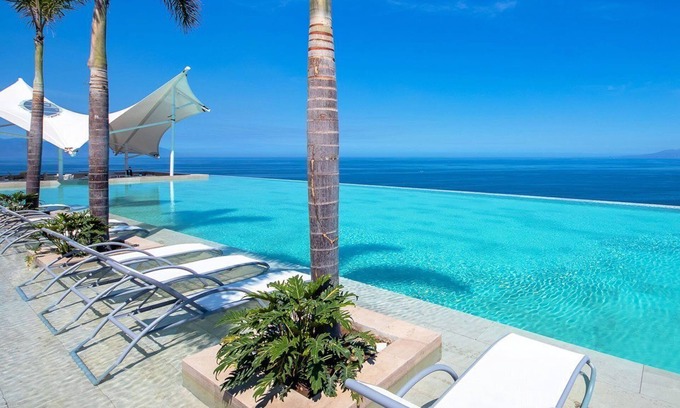 South Shore Hotel Area Apartment | 14TH FLOOR APTM, INDAH BY SAYAN: SPECTACULAR VIEWS!