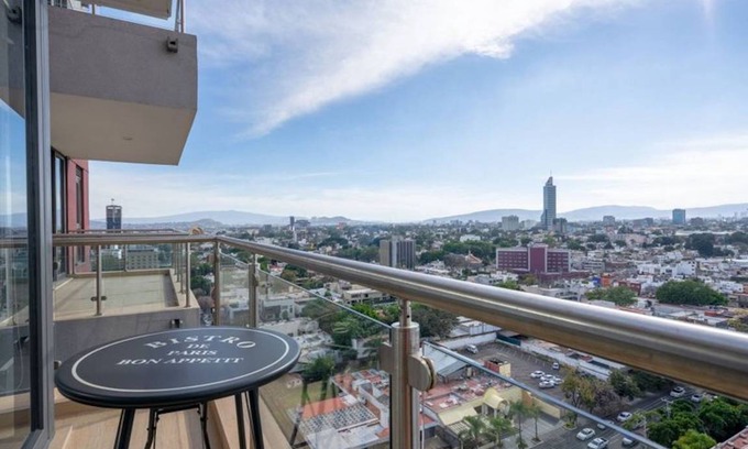 Zona Minerva Apartment | 150 m² Apartment ∙ 3 bedrooms ∙ 6 guests