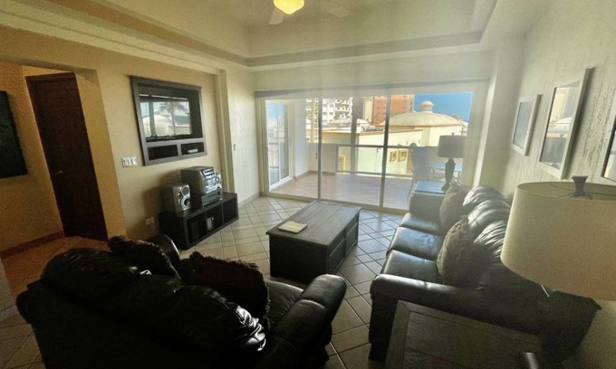 Sandy Beach Condo | 152 m² Condo ∙ 2 bedrooms ∙ 6 guests
