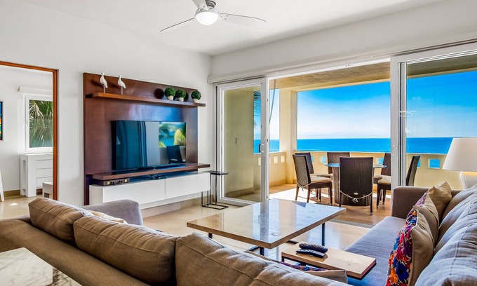 Flamingos Condo | 191 m² Condo ∙ 4 bedrooms ∙ 10 guests