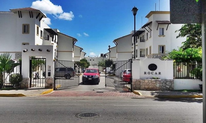 Puerto Juarez Apartment | 2 Bedroom Apartment/Pool/Up too 6 People/5 Min driving to the Beach