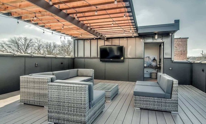 South Nashville House | 2 Super Lux WeHo Homes - 2 Rooftops! -6 Bedrooms