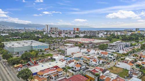 Fluvial Vallarta House | 204 m² House ∙ 7 bedrooms ∙ 18 guests