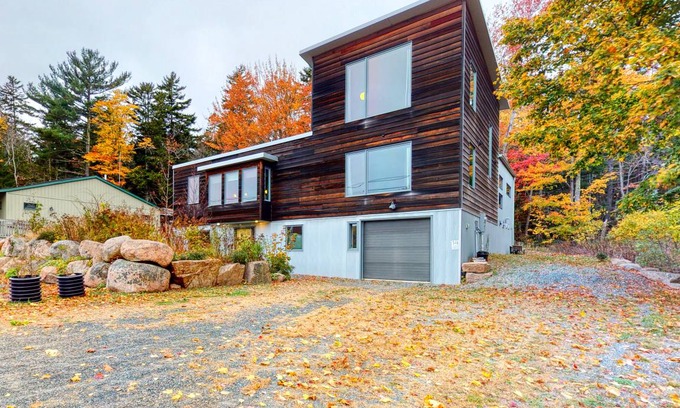 Otter Creek House | 223 m² House ∙ 3 bedrooms ∙ 6 guests