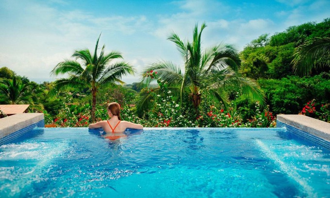 La Cruz de Huanacaxtle Resort | 248 m² Resort ∙ 2 bedrooms ∙ 127 guests