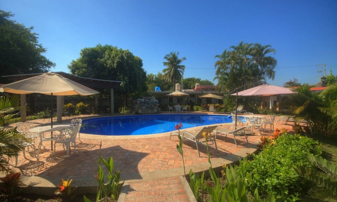 Higuera Blanca House | 2500 m² House ∙ 5 bedrooms ∙ 14 guests