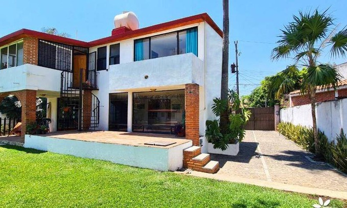 Jiutepec House | 270 m² House ∙ 5 bedrooms ∙ 15 guests