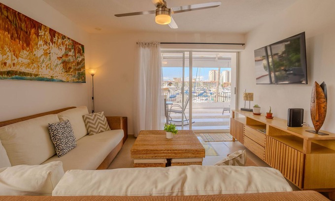 Marina Vallarta Condo | 2BD condo facing the Marina of Puerto Vallarta! 2BD Condo for rent in Marina Va