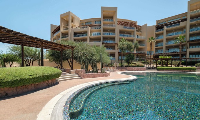 La Paz Apartment | 2BR Ocean View & Private Balcony at Vistamar