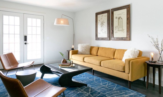 Rutledge Hill Apartment | 2BR Suite: DT Nash, Full Kitchen & Living Room