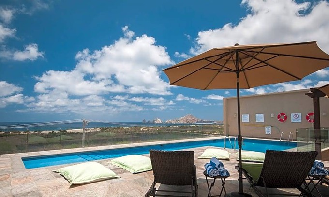 El Tezal Hotel | 3-Star Hotel ∙ Holiday Inn Express Cabo San Lucas