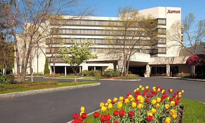 South Peabody Hotel | 3-Star Hotel ∙ Boston Marriott Peabody