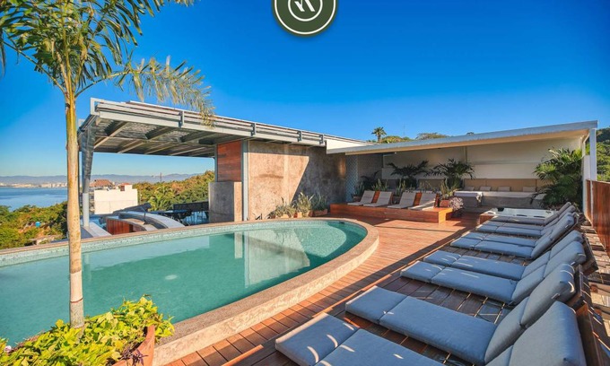 Downtown Puerto Vallarta Apartment | 312 m² Apartment ∙ 3 bedrooms ∙ 8 guests
