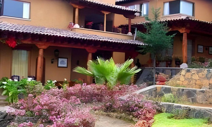 Patzcuaro Hotel | 35 m² Hotel ∙ 127 guests