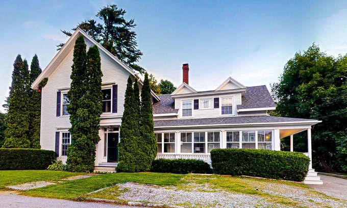 Camden House | 353 m² House ∙ 4 bedrooms ∙ 10 guests