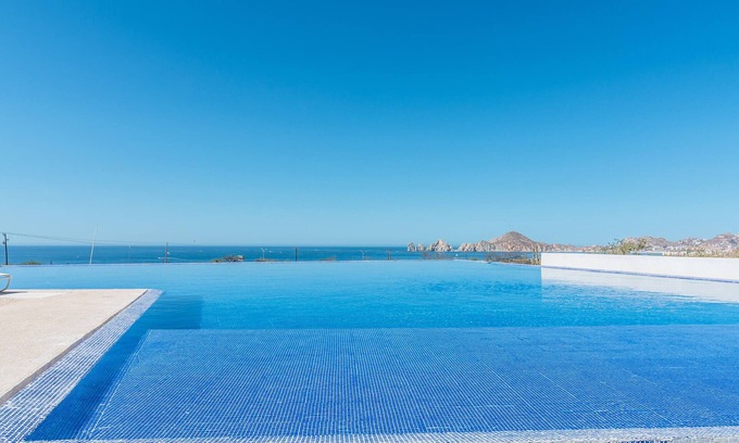 El Tezal House | 3BR Luxury Townhouse +Private Jacuzzi & Rooftop°