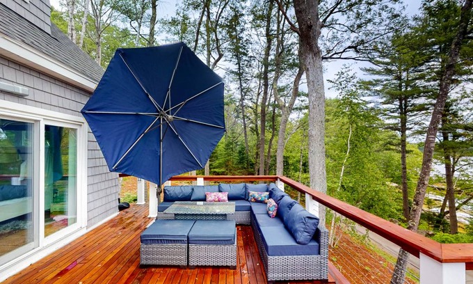 Boothbay House | 418 m² House ∙ 3 bedrooms ∙ 14 guests