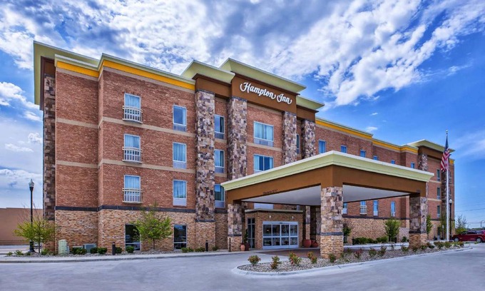 West Bloomfield Hotel | 45 m² Hotel ∙ 127 guests