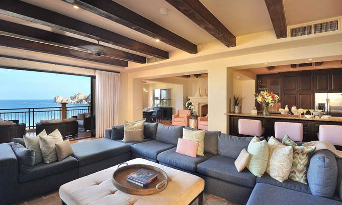 Ampliacion Juarez Condo | 4th night free on Luxury 2-Story 4BD Oceanview Penthouse in Cabo