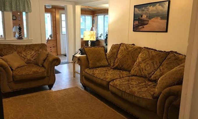 Ocean Park House | 5 HOUSES AWAY FROM BEACH - DISCOUNTED FOR 08/16-08/23,08/23-08/30 AND SEPTEMBER
