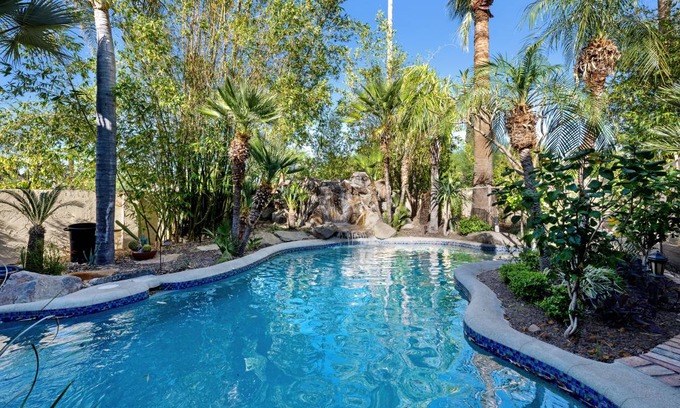 Los Olivos Historic District House | 539 m² House ∙ 4 bedrooms ∙ 14 guests