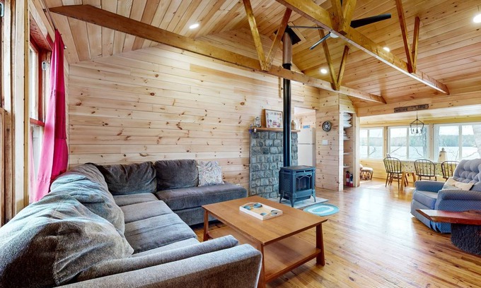 South China Cabin | 56 m² Cabin ∙ 2 bedrooms ∙ 6 guests