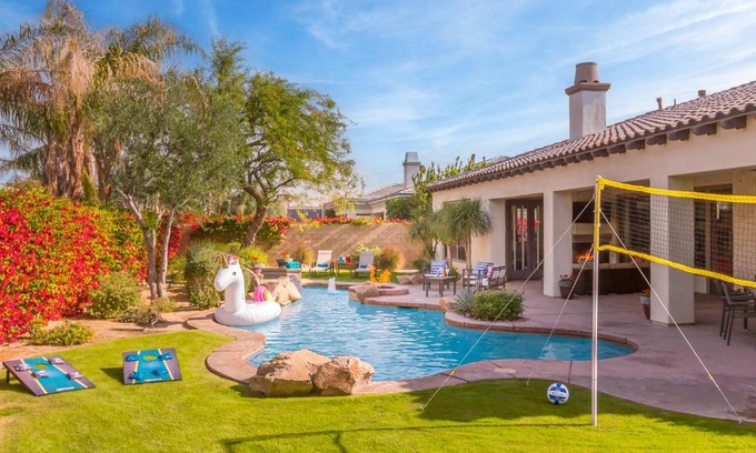 Rancho Santana House | 5mins From Coachella Fields Villa Angelica by AvantStay