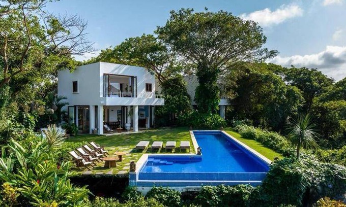 Las Lomas Villa | 600 m² Villa ∙ 8 bedrooms ∙ 16 guests