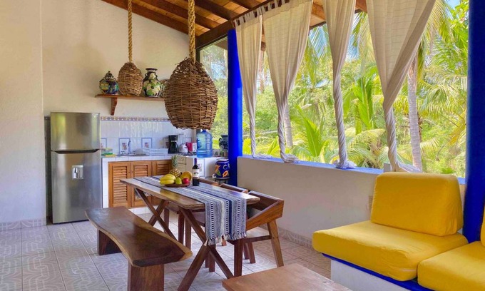 Ixtapa - Zihuatanejo Villa | 65 m² Villa ∙ 2 bedrooms ∙ 6 guests