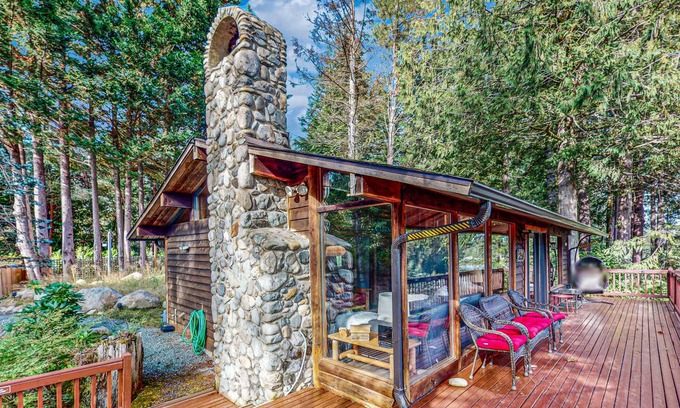 Gold Bar House | 73 m² House ∙ 2 bedrooms ∙ 6 guests