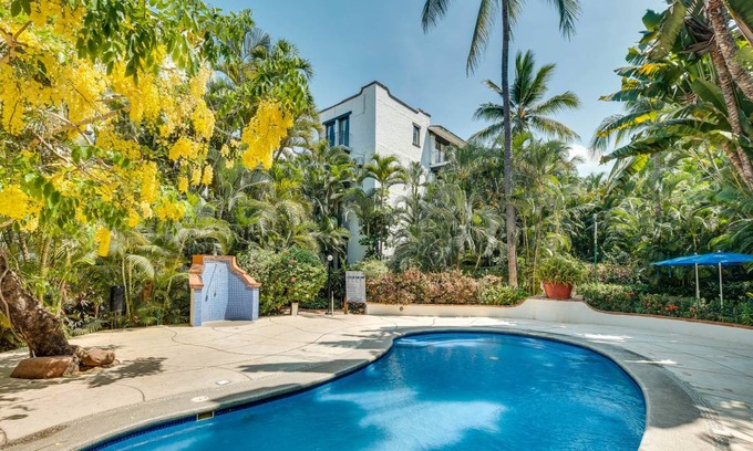 South Hotel Zone Apartment | 82 m² Apartment ∙ 2 bedrooms ∙ 6 guests
