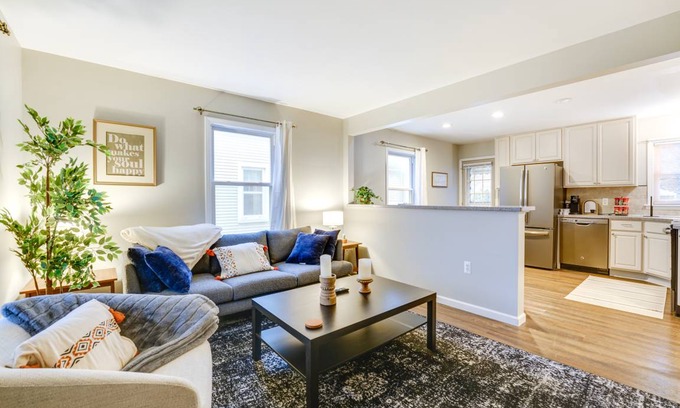 Dearborn House | 93 m² House ∙ 3 bedrooms ∙ 6 guests