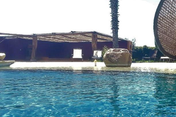 El Tezal Apartment | AMAZING NEW! BIG STUDIO WIFI, POOL, PET FRIENDLY 2 BLOCKS TO THE SWIMMABLE BEACH IN CABO